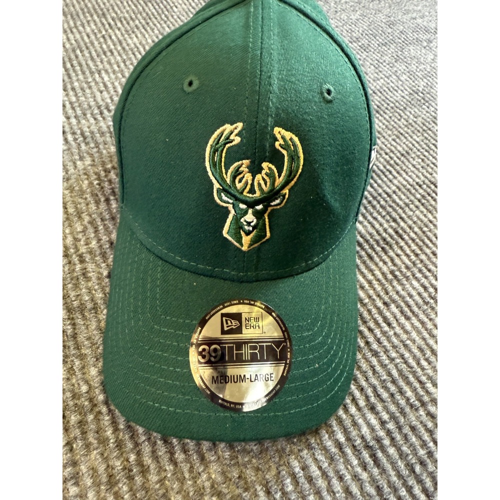Milwaukee Bucks New Era 39THIRTY Cap Medium-Large Green Stretch Fit NBA Hat